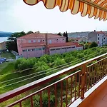 Panorama With Private Parking דירה