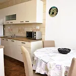 Panorama With Private Parking דירה