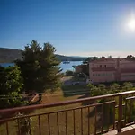 Panorama With Private Parking Cres