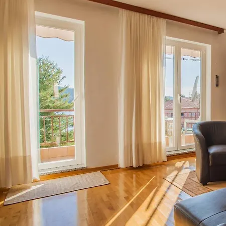 Apartmán Panorama With Private Parking