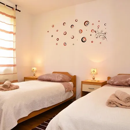 Apartament Panorama With Private Parking Cres