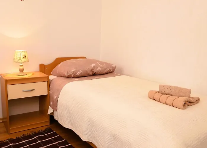 Panorama With Private Parking Cres
