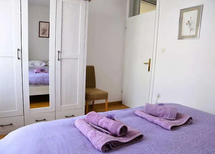 Panorama With Private Parking Apartment *