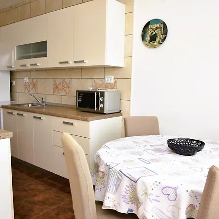 Panorama With Private Parking Apartman