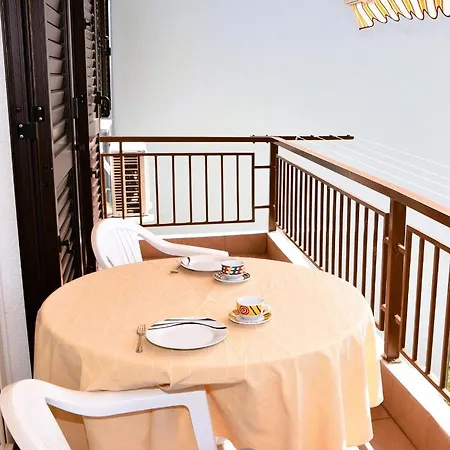 Panorama With Private Parking Apartman Cres