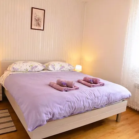 Panorama With Private Parking Cres