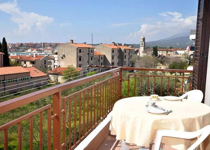 Panorama With Private Parking Apartament Cres